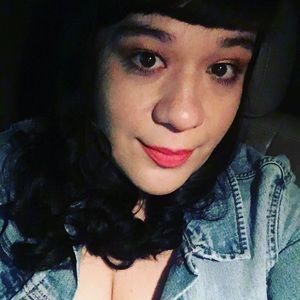 Meet your Posher, Connie